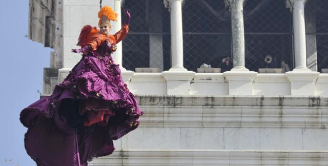 carnival-venice-ballo-doge-events-dances-parades-venetian-masks